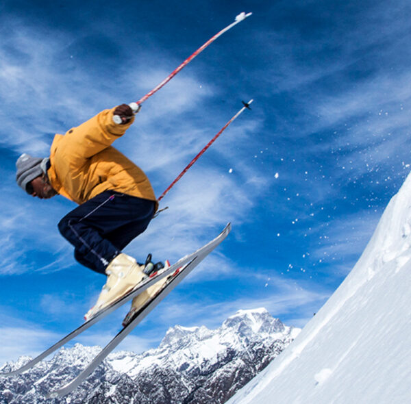 Auli Skiing Uttarakhand